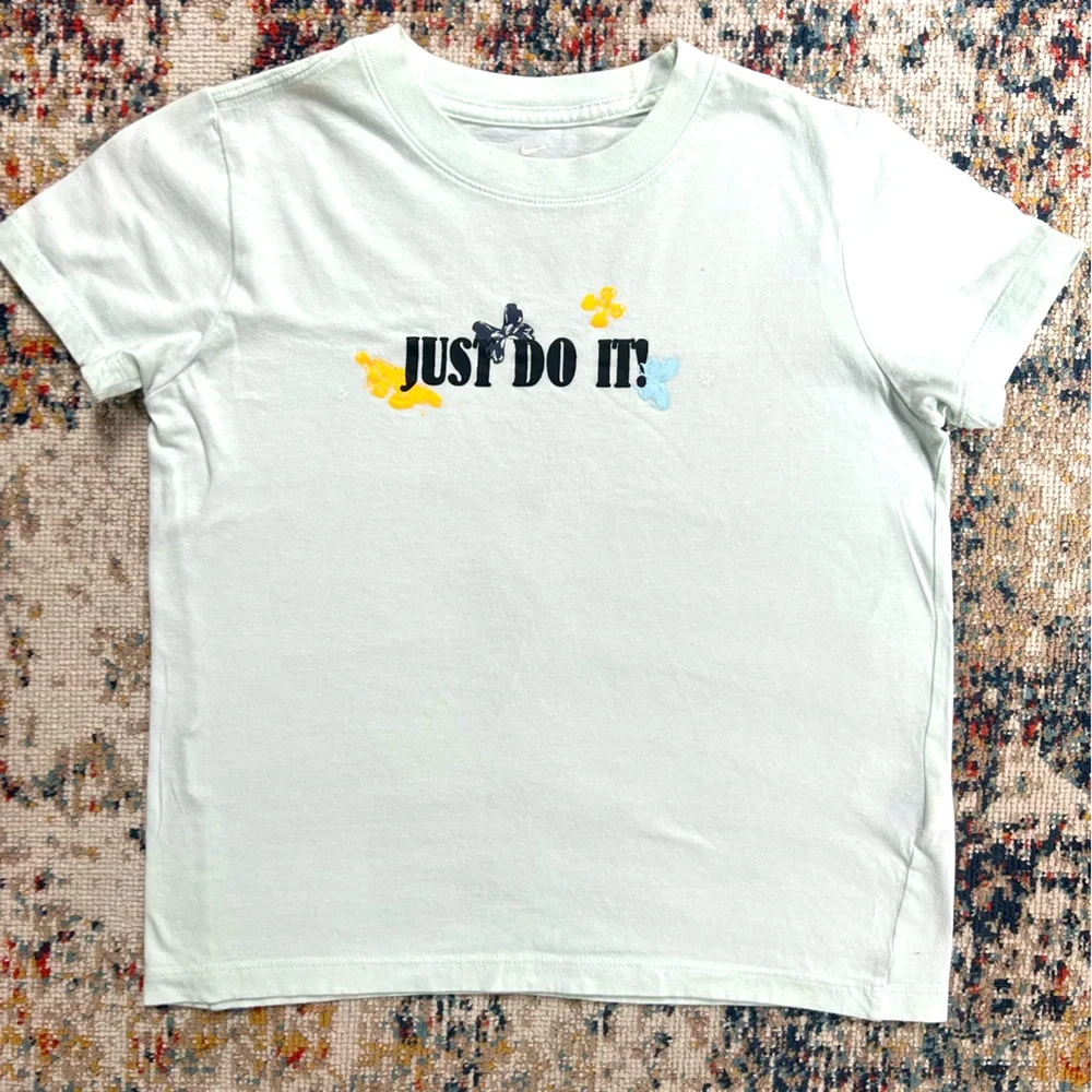 Girl Nike Tee